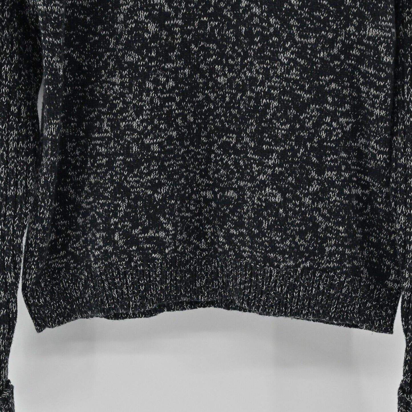 VINCE Sweater Womens Size XS Black White Long Sleeve Knit Top Cozy Winter Fall