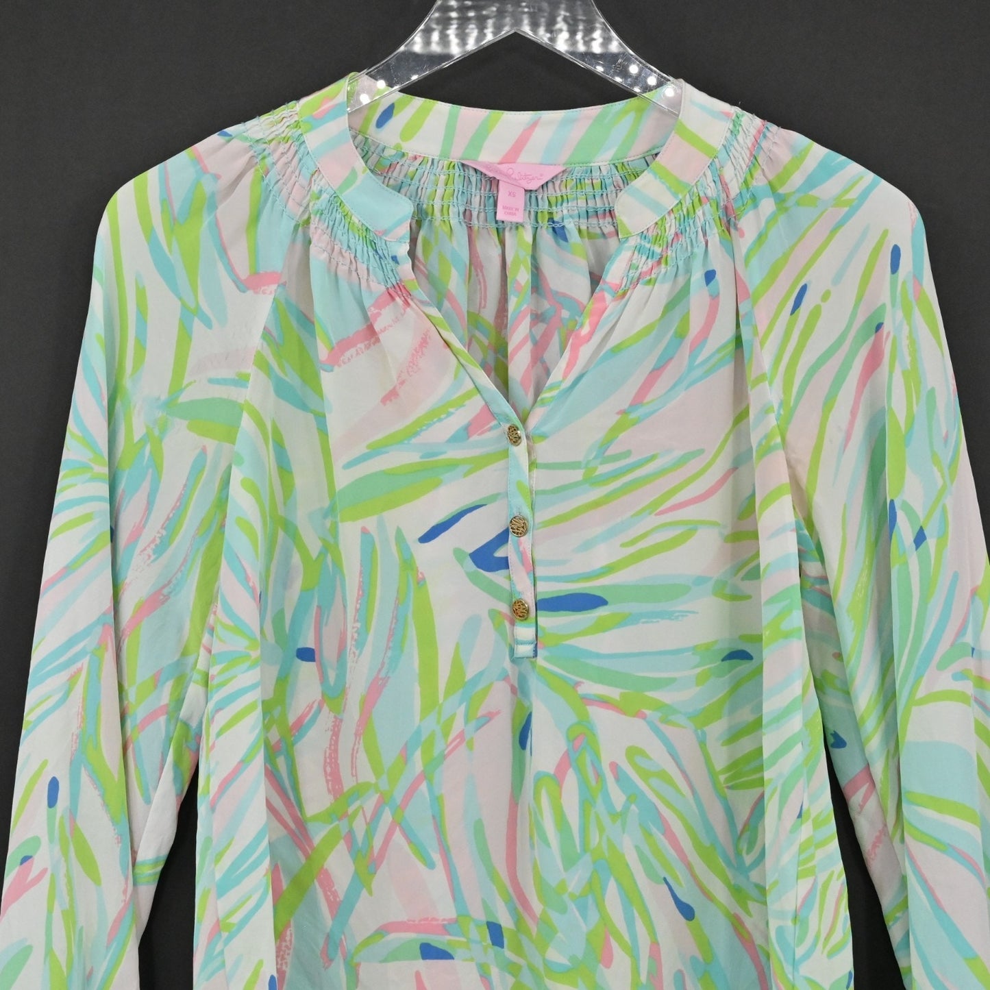 Lilly Pulitzer Womens Silk Elsa Top Size XS Blouse Skye Blue Salute Print Preppy