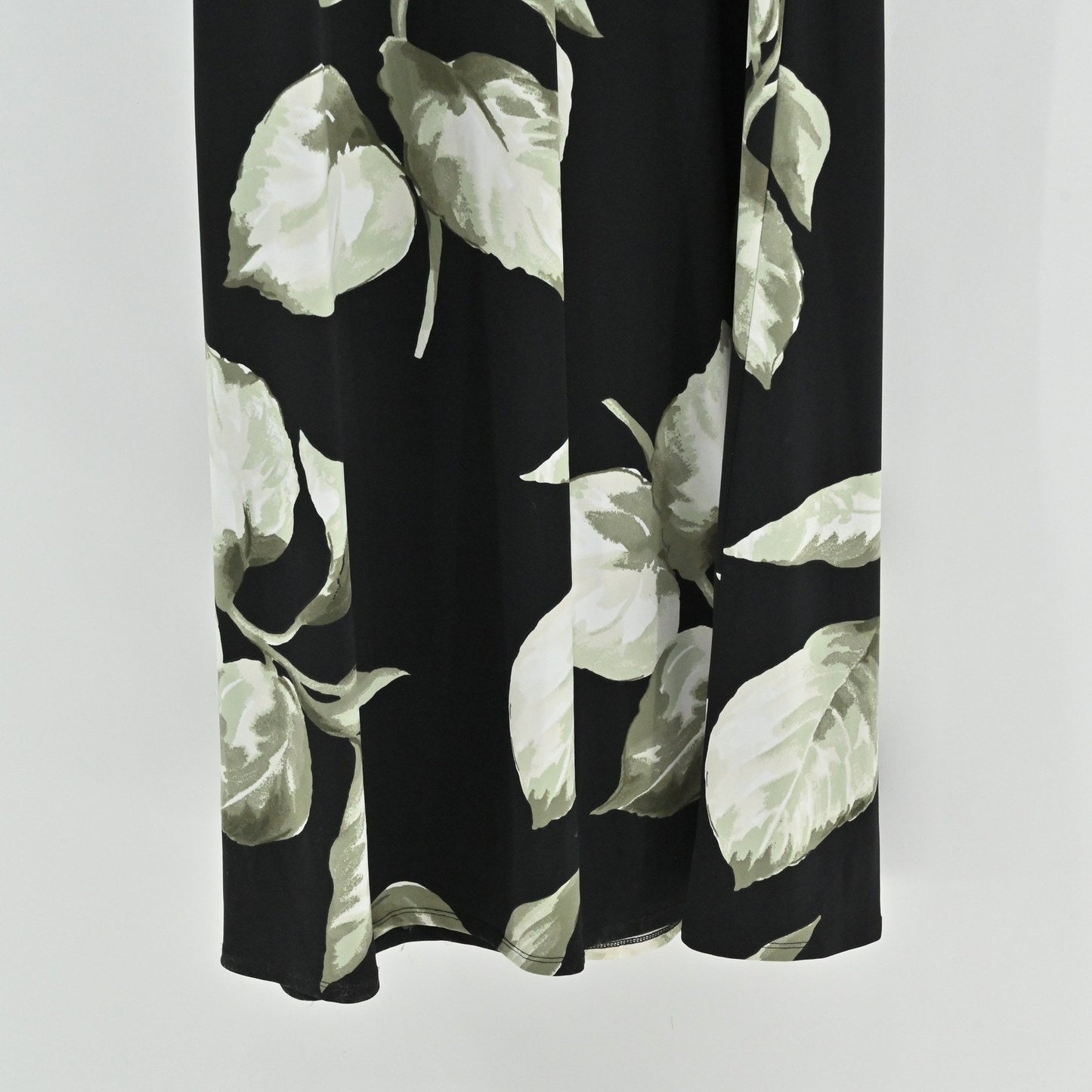 WHBM Maxi Dress Size M Black Green Floral Tropical Cruise Sleeveless Romantic