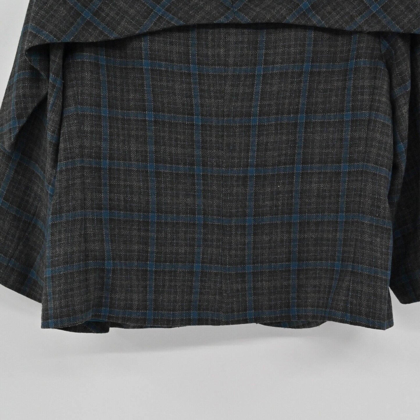 CABI Jacket Womens Size 12 Gray Blue Court Plaid Tweed Capelet Style Crop Retro