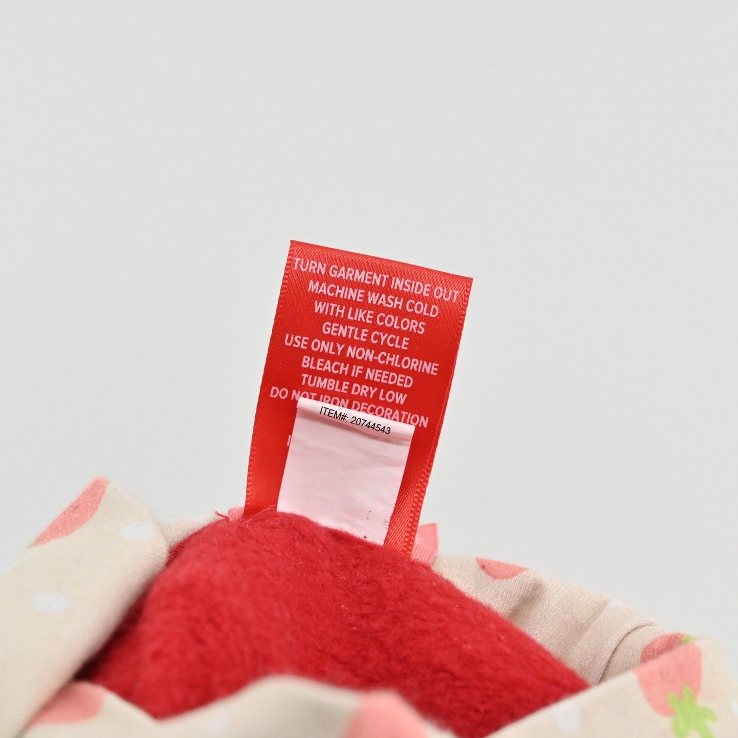 BoxLunch Strawberry Shortcake Sweater Size M Turtleneck Crewneck Nostalgic Retro