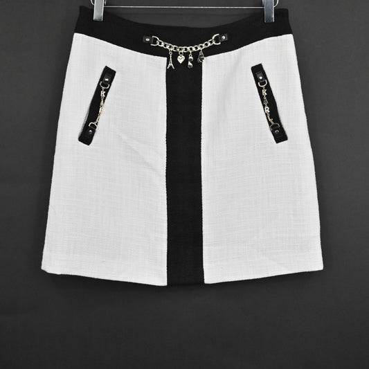 KARL LAGERFELD Tweed Skirt Size 6 Charm Chain Mini Soft White Black Color Block