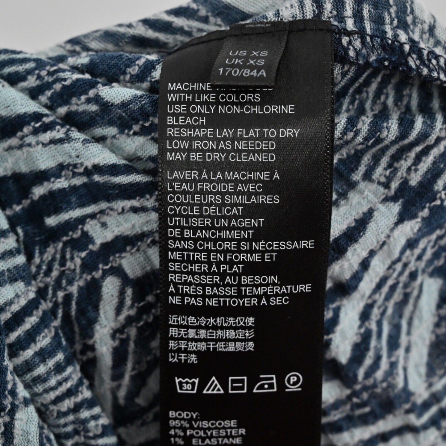 ANTHROPOLOGIE Top Women Sz XS Navy Blue White Geometric Riley Smocked Tunic Tank