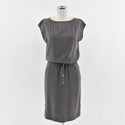 ST JOHN Dress Size 0 Gray Cinch Tie Waist Bateau Neck Classic Quiet Luxury Retro