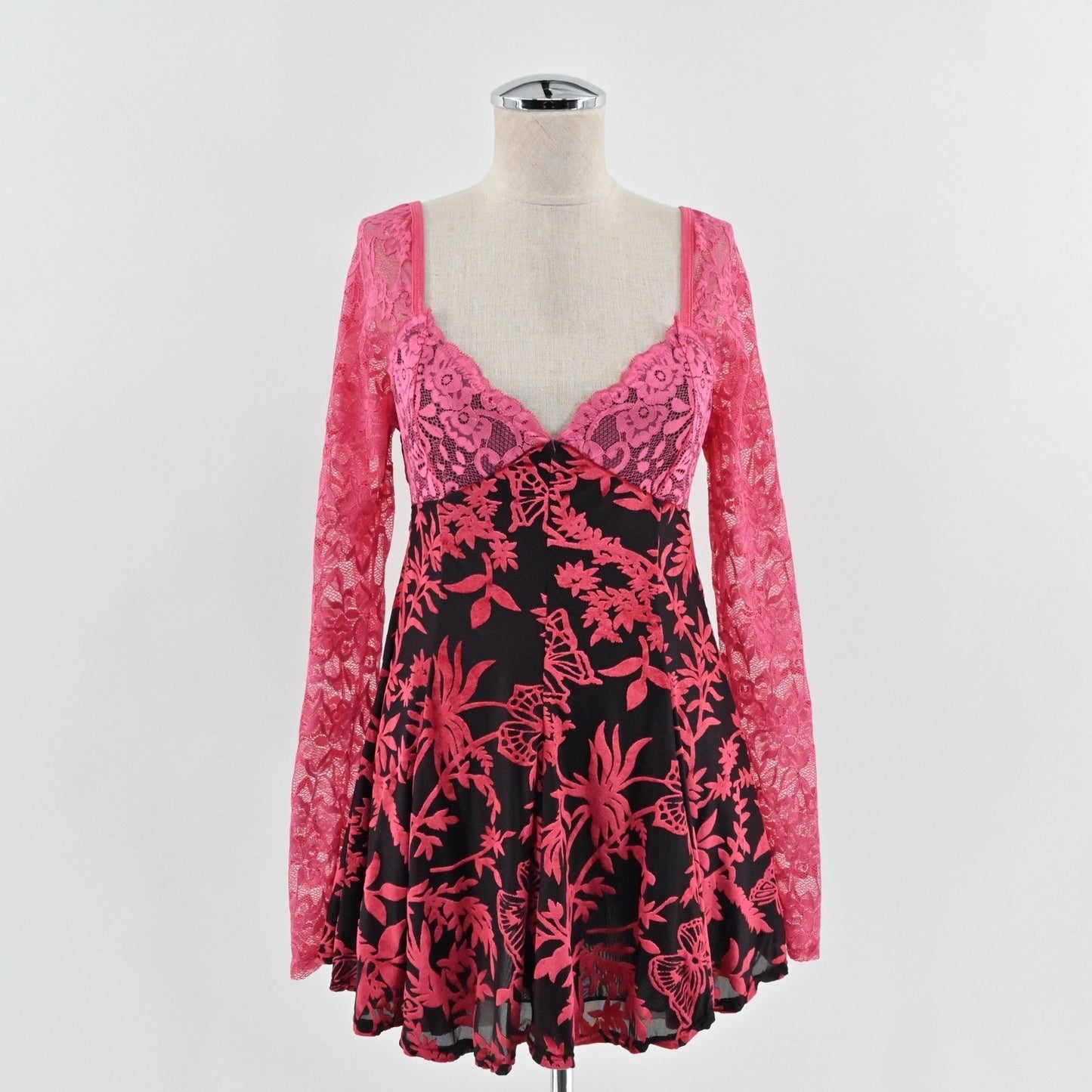 Delias Dolls Kill Watermelon Sugar Velvet Burnout Dress Size M Lace Floral Mini