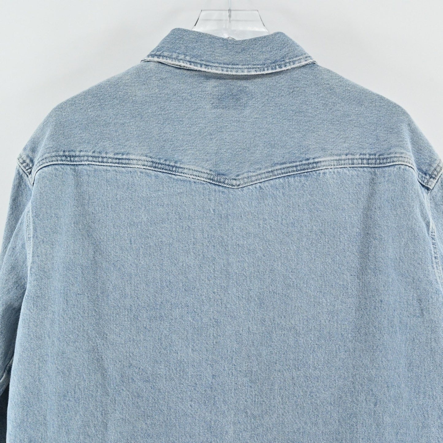 LEVIS Womens Dylan Relaxed Western Shirt 1X Pearl Snap Distressed Denim Shacket