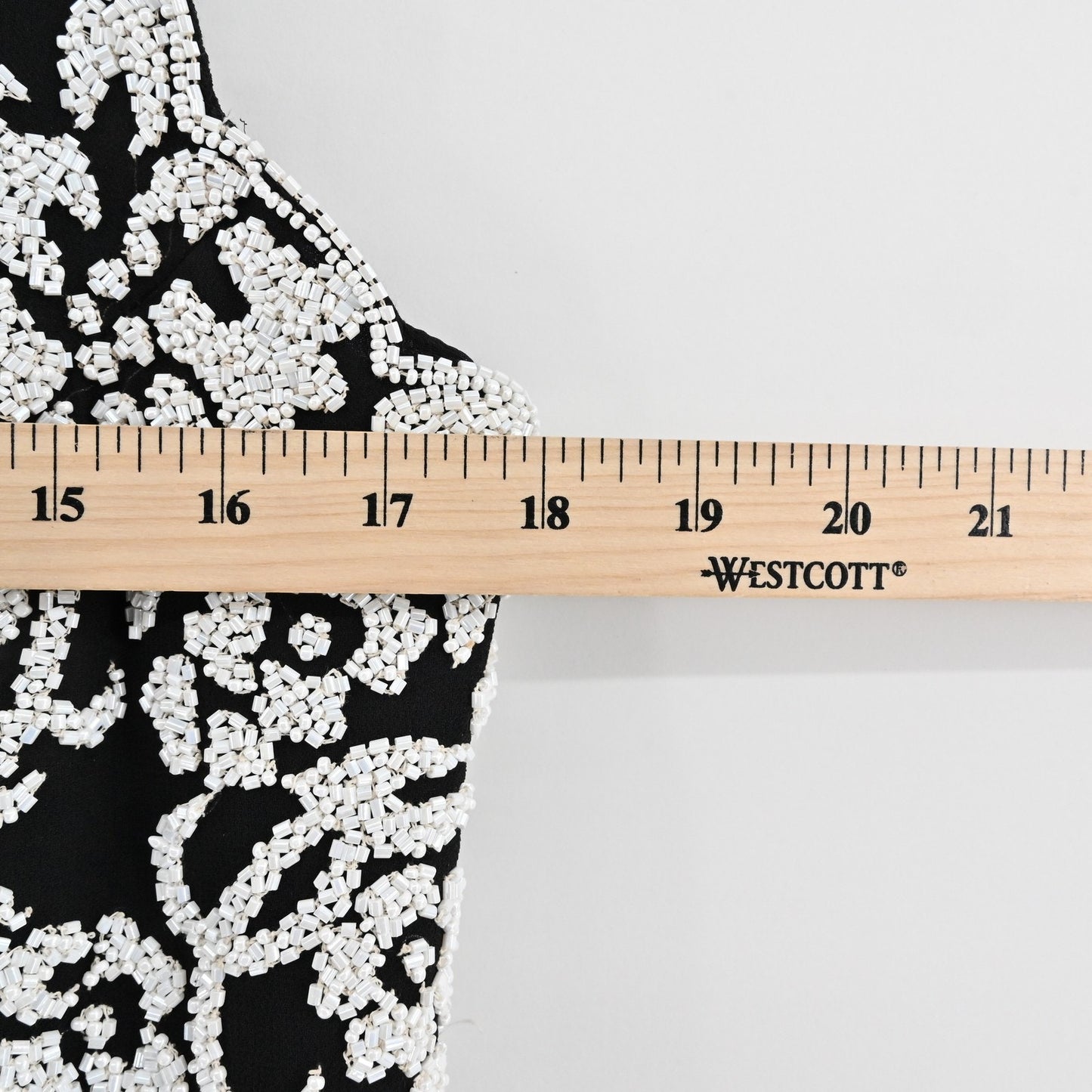 Vtg Womens Beaded Top S Black White Floral Sleeveless All Over Embellished JKARA