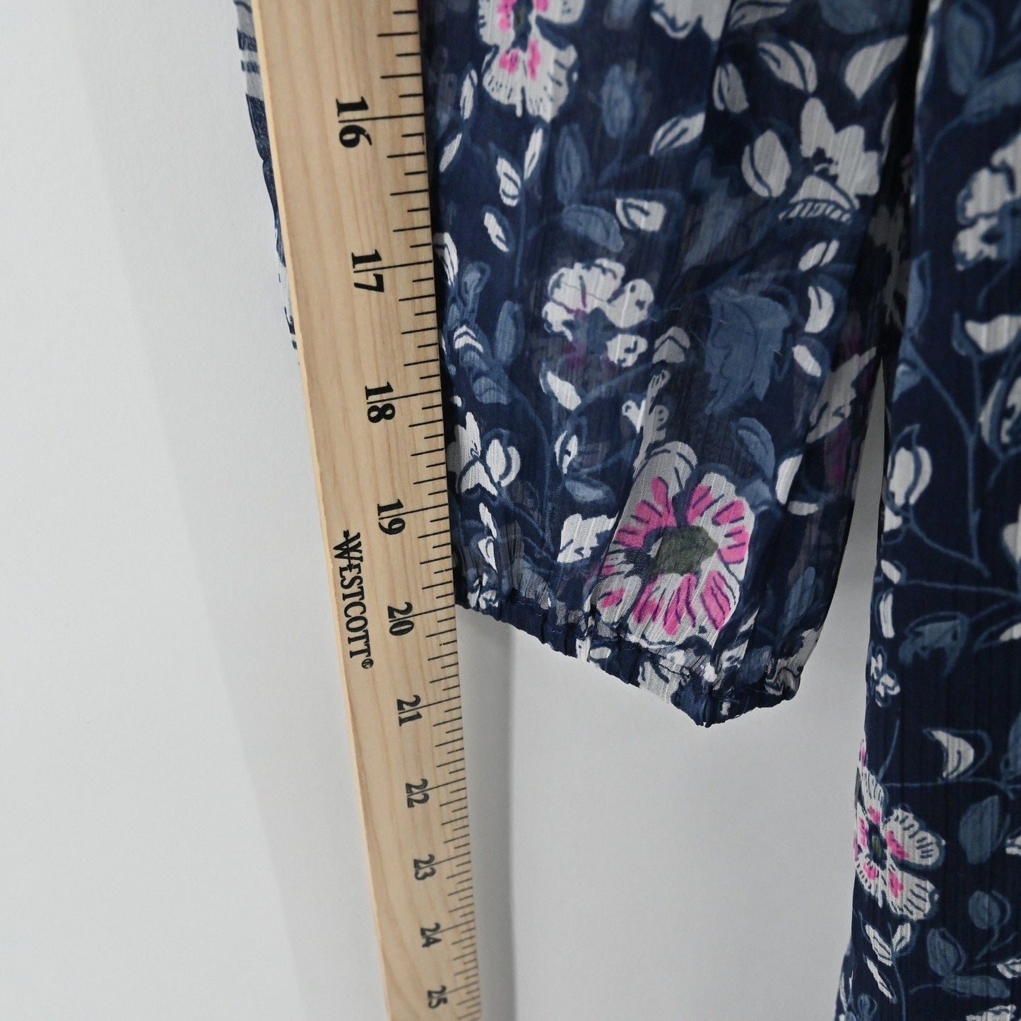 Vineyard Vines Chiffon Floral Dress Size XS Romantic Navy Pink Ruffle Brunch