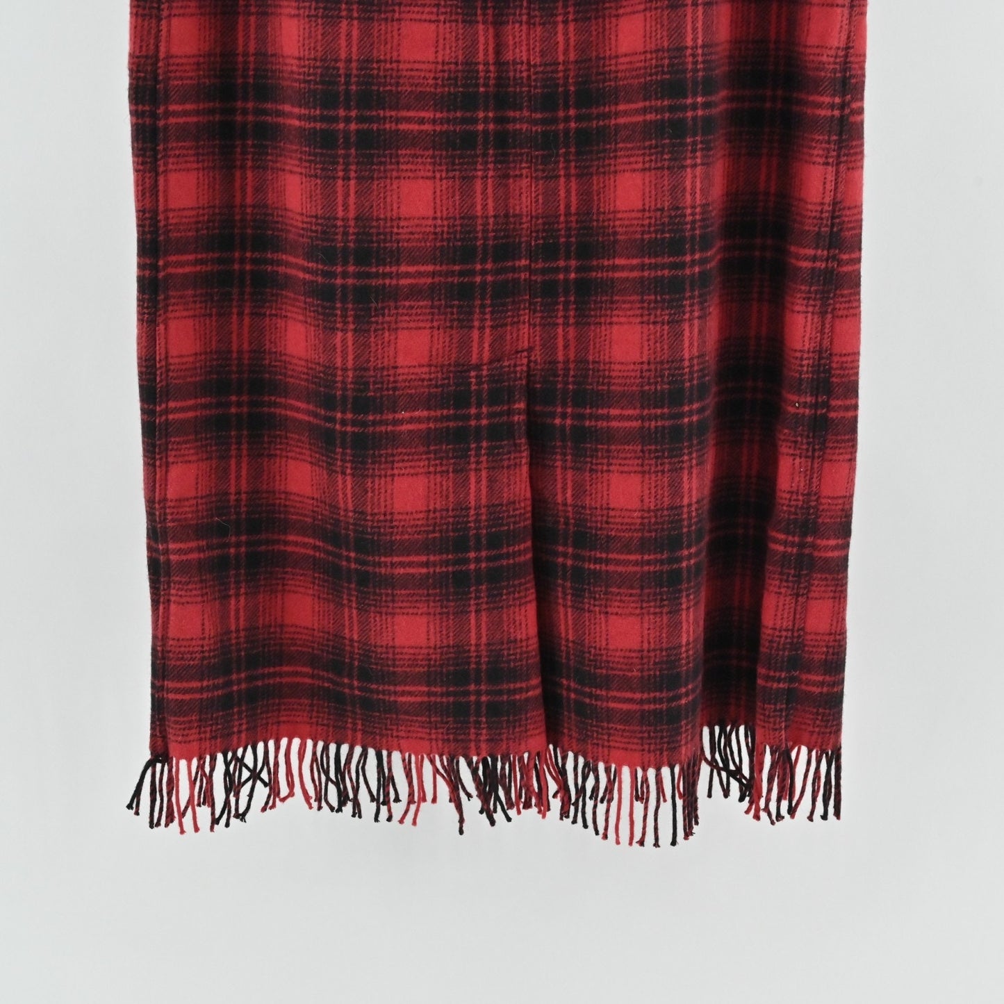 VTG Woolrich Womens Wool Plaid Skirt 16 Midi Red Black Fringe Deadstock Holiday