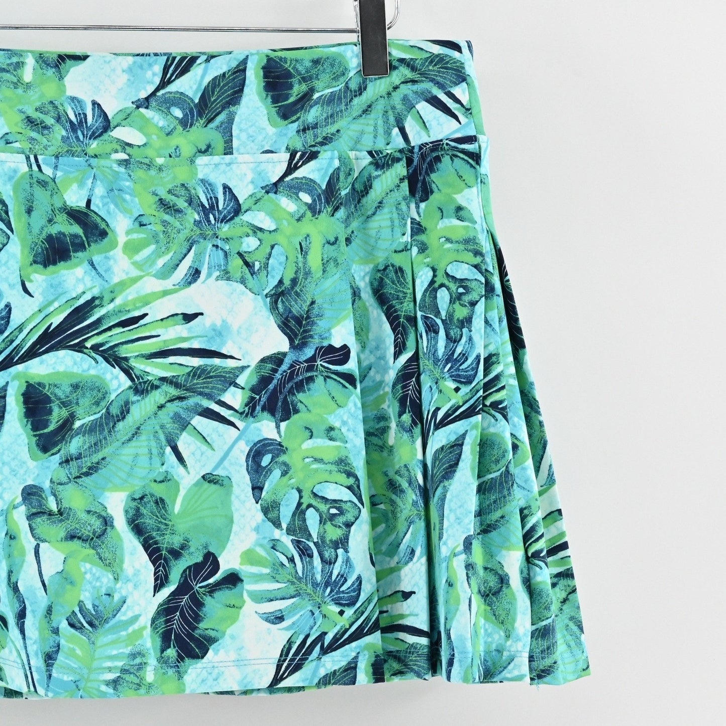Tommy Bahama Golf Skort Size XL Green Leaf Print Tennis Pickle Ball Tropical