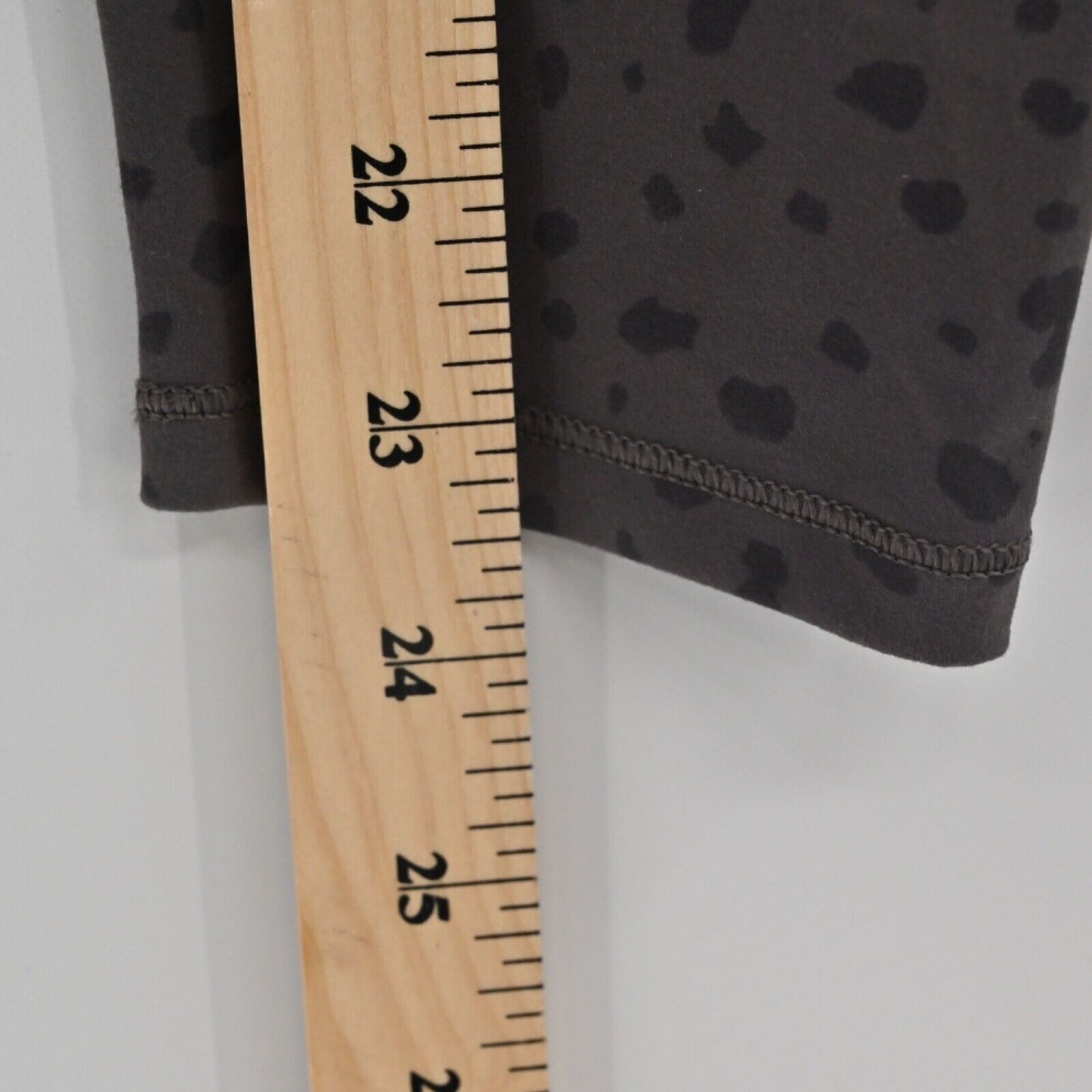 VUORI Leggings Womens Size XS Gray Elm Dot Studio Seamless Moisture Wicking Gym