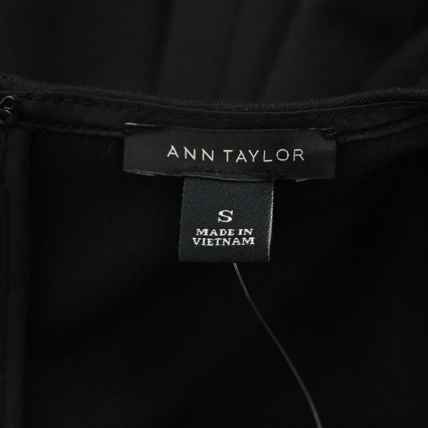 ANN TAYLOR Dress Sz S Black Embellished Shift Cap Sleeve Career Corpcore Office
