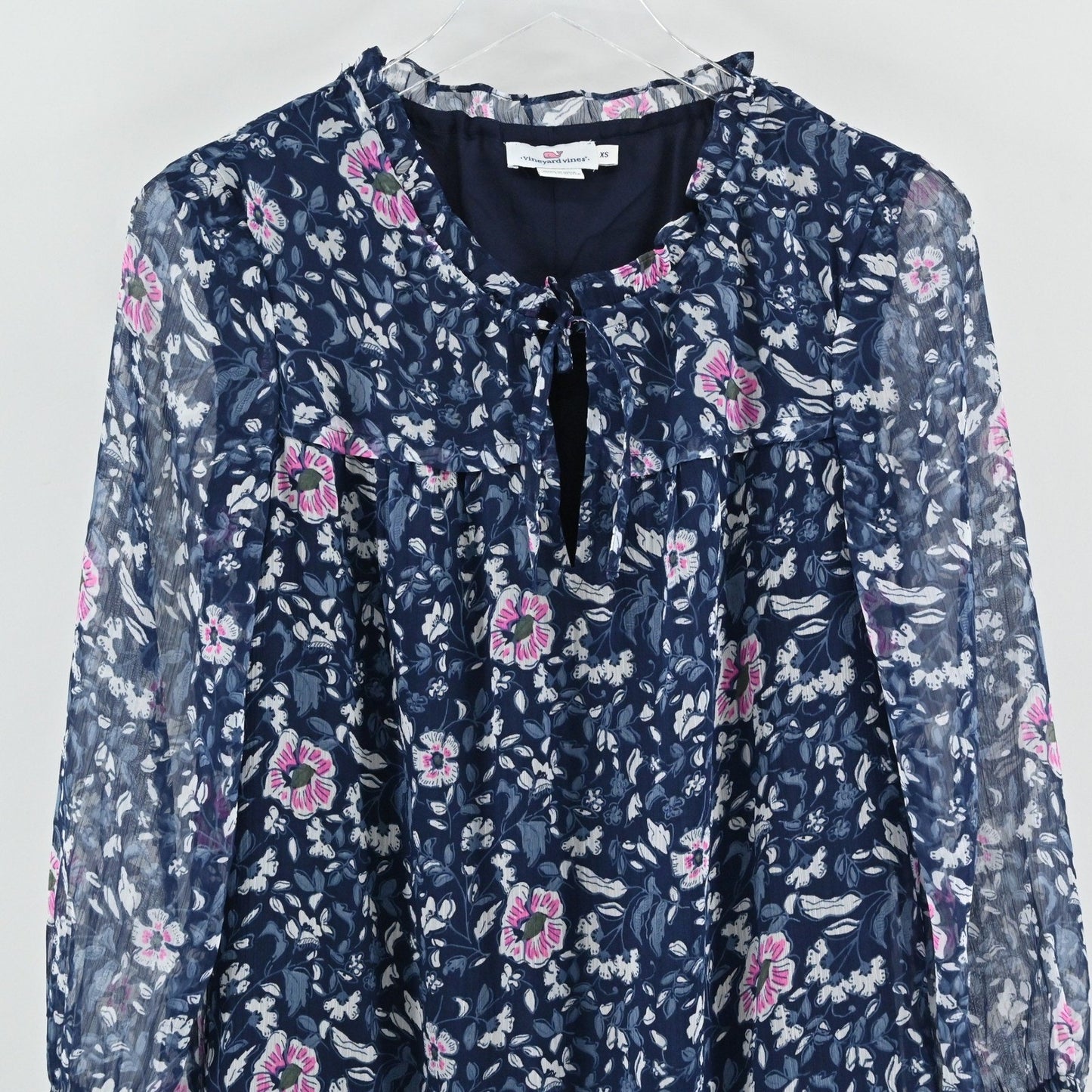 Vineyard Vines Chiffon Floral Dress Size XS Romantic Navy Pink Ruffle Brunch