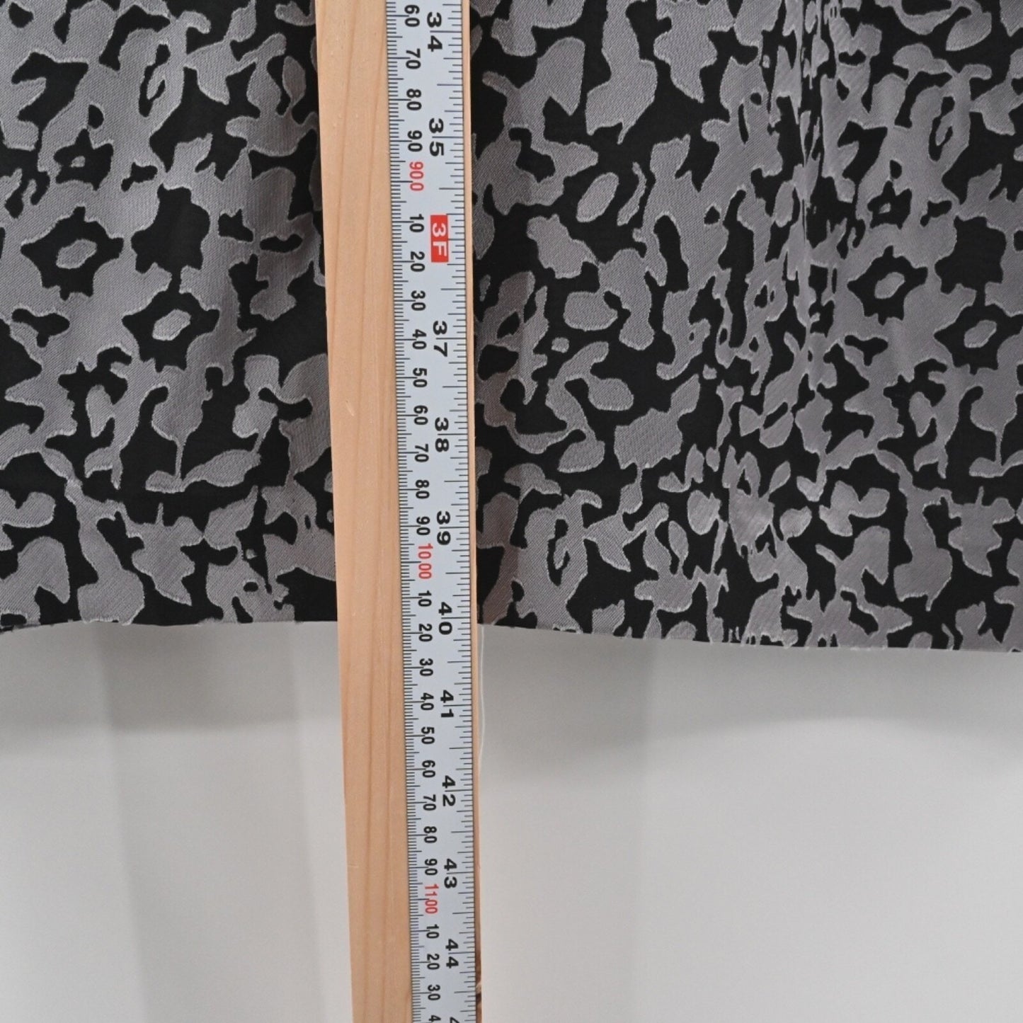 Brooks Brothers Floral Sheath Dress Sz 6 Black Gray Sleeveless Mock Neck Burnout