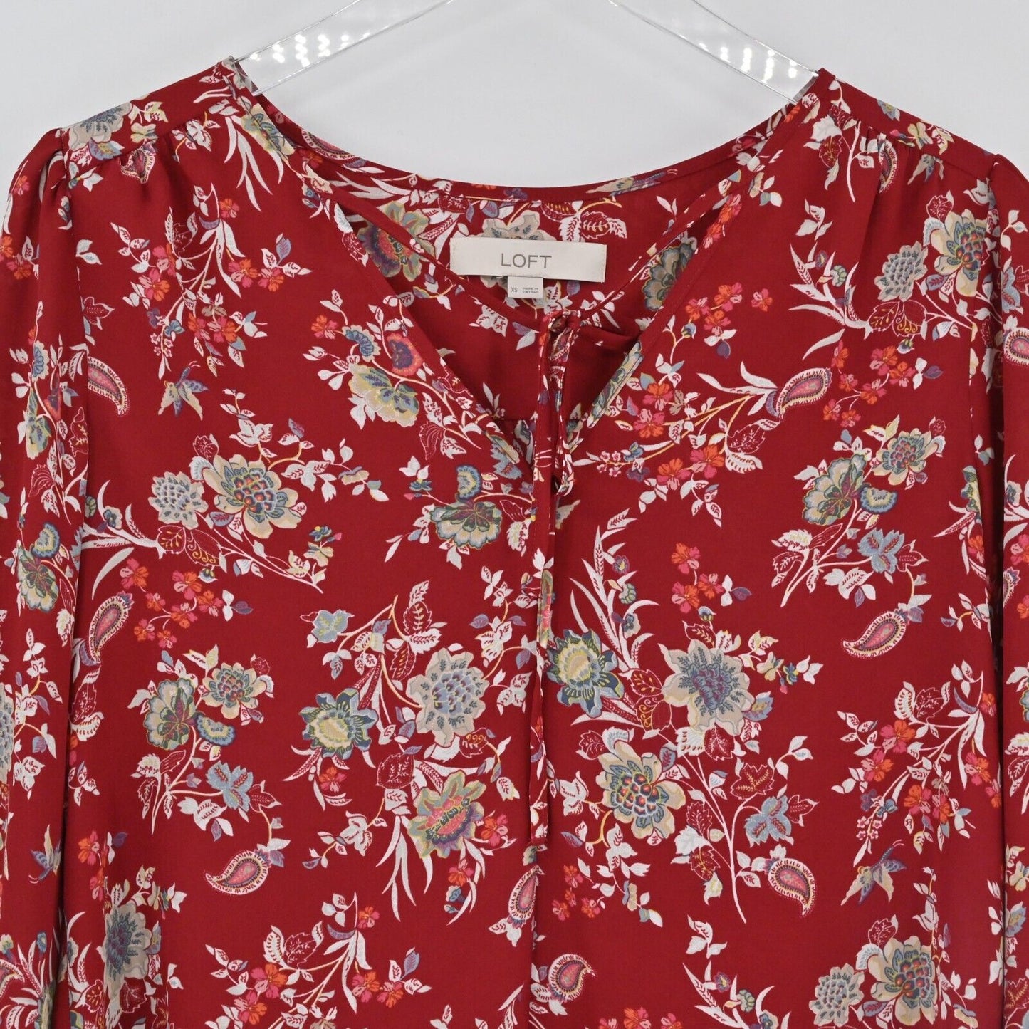 LOFT Top Womens Size XS Red Floral Tie V-Neck Blouse Ruffle Hem Balloon Sleeve