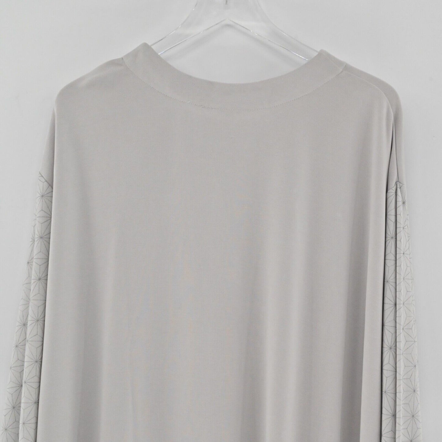 DISNEY PARKS EPCOT T Shirt Womens Sz XL Gray Spaceship Earth Print Long Sleeve