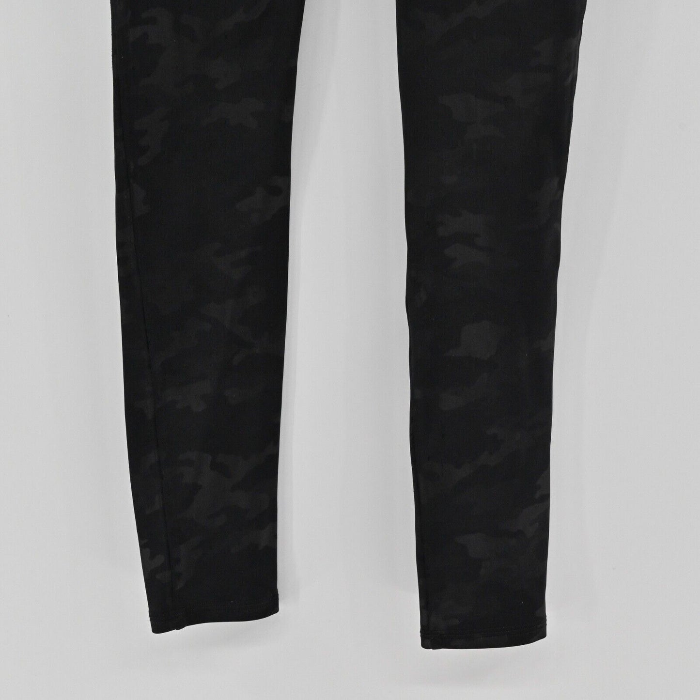 SPANX Leggings Womens Size S Black Camouflage Mid Rise Full Length Gym Workout
