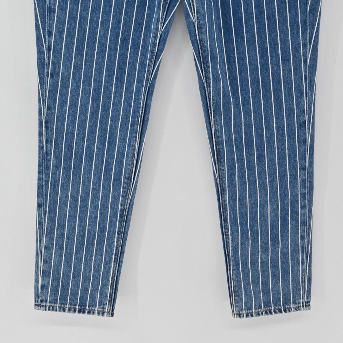 AMERICAN EAGLE Jeans Womens Sz 4 Medium Wash White Pinstripe High Rise Mom NEW