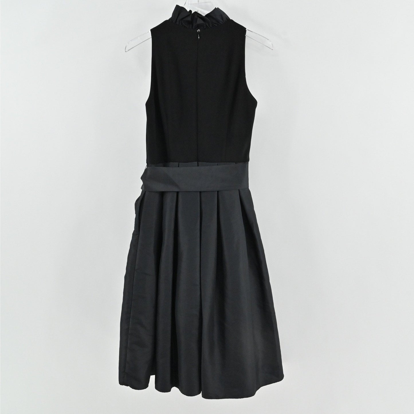 Jessica Howard Ruffled Collar Fit Flare Dress Size 6 Vamp Dark Romantic Black