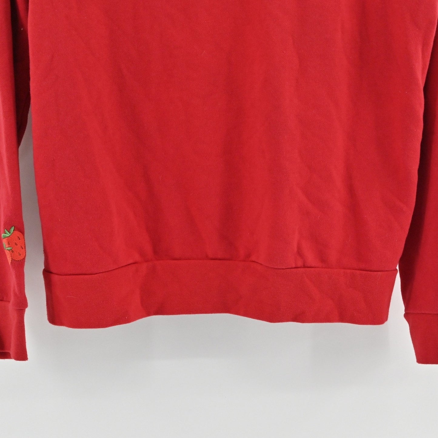 BoxLunch Strawberry Shortcake Sweater Size M Turtleneck Crewneck Nostalgic Retro