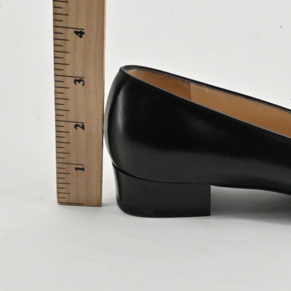 Salvatore Ferragamo Block Heel Pumps Womens Size 6.5B Black Leather Classic Luxe