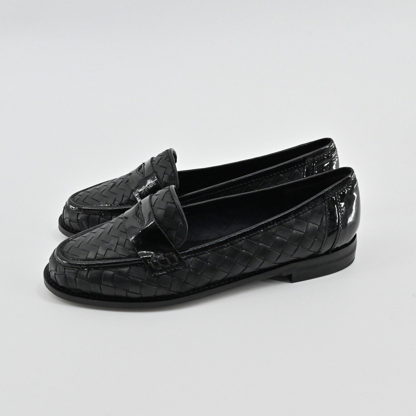 Sesto Meucci Woven Leather Penny Loafers Womens Size 6.5 Black Italy Luxury Chic