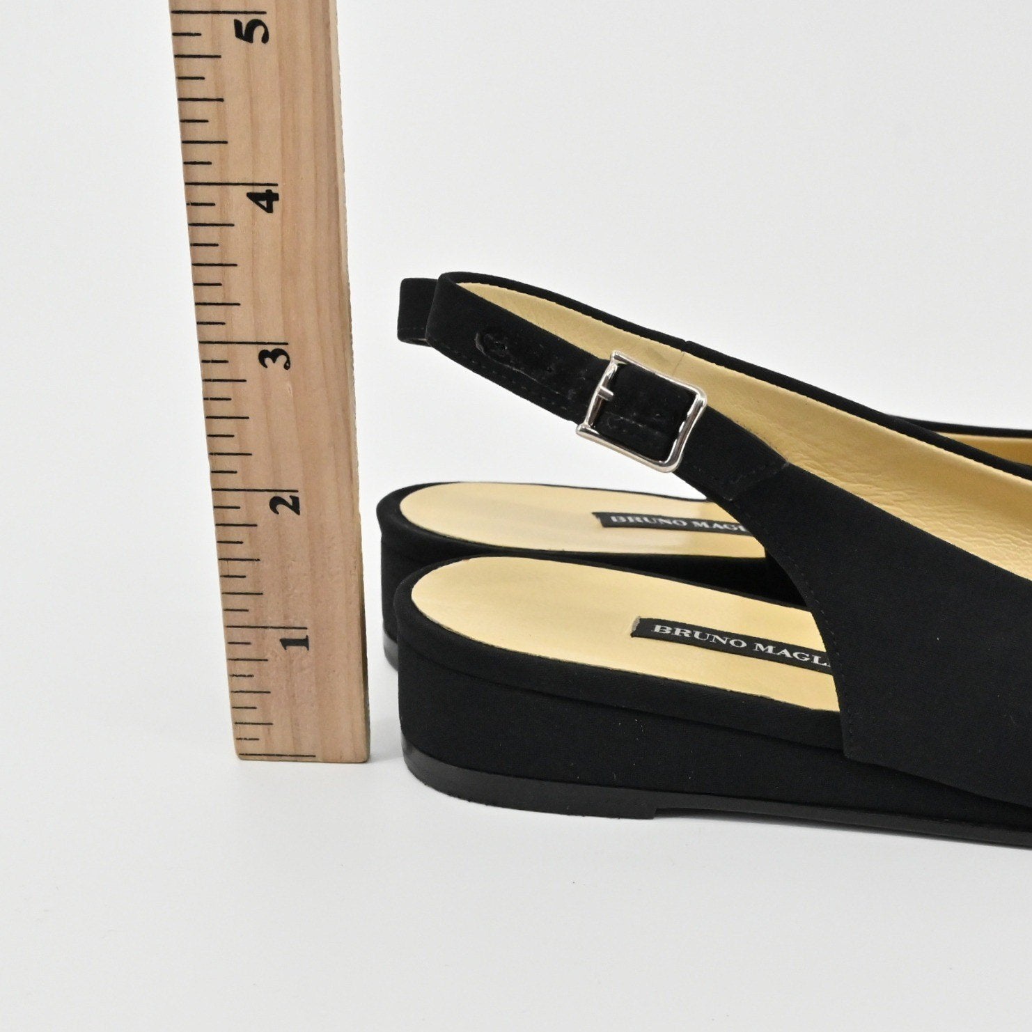 Bruno Magli Slingback Flats Womens Size 6.5B Black Peep Toe Leather Quiet Luxury