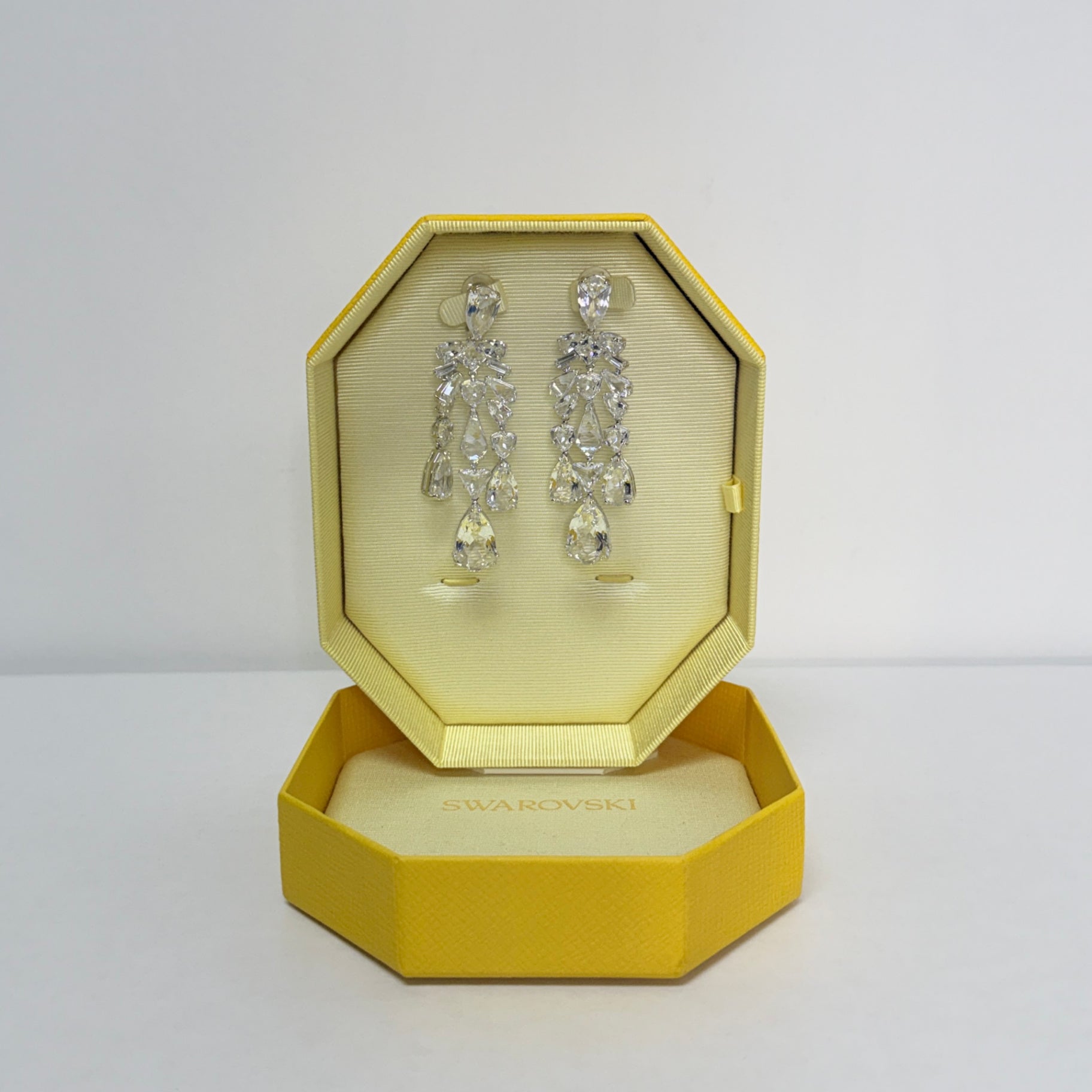 These Swarovski Crystals Chandelier Mesmera Earrings