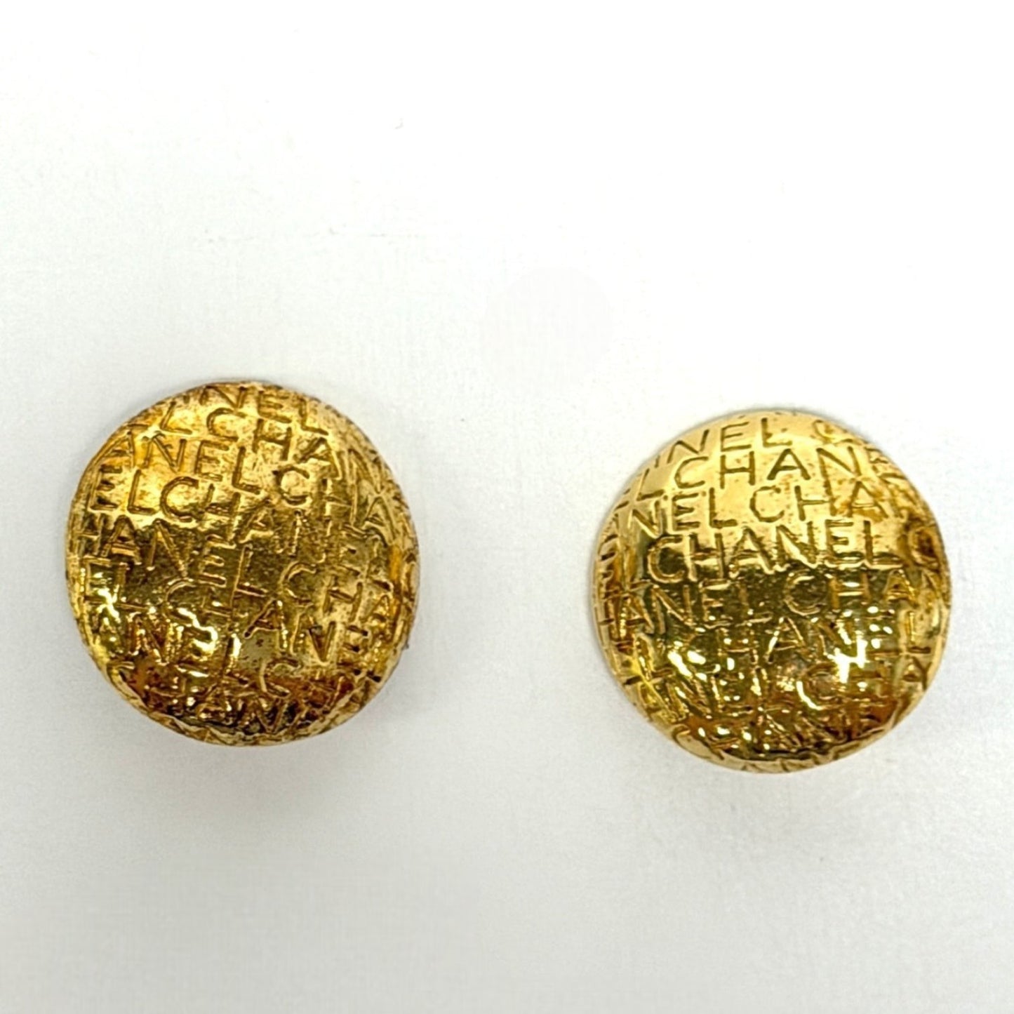 Vtg 80/90s Chanel Clip-on Gold Earrings