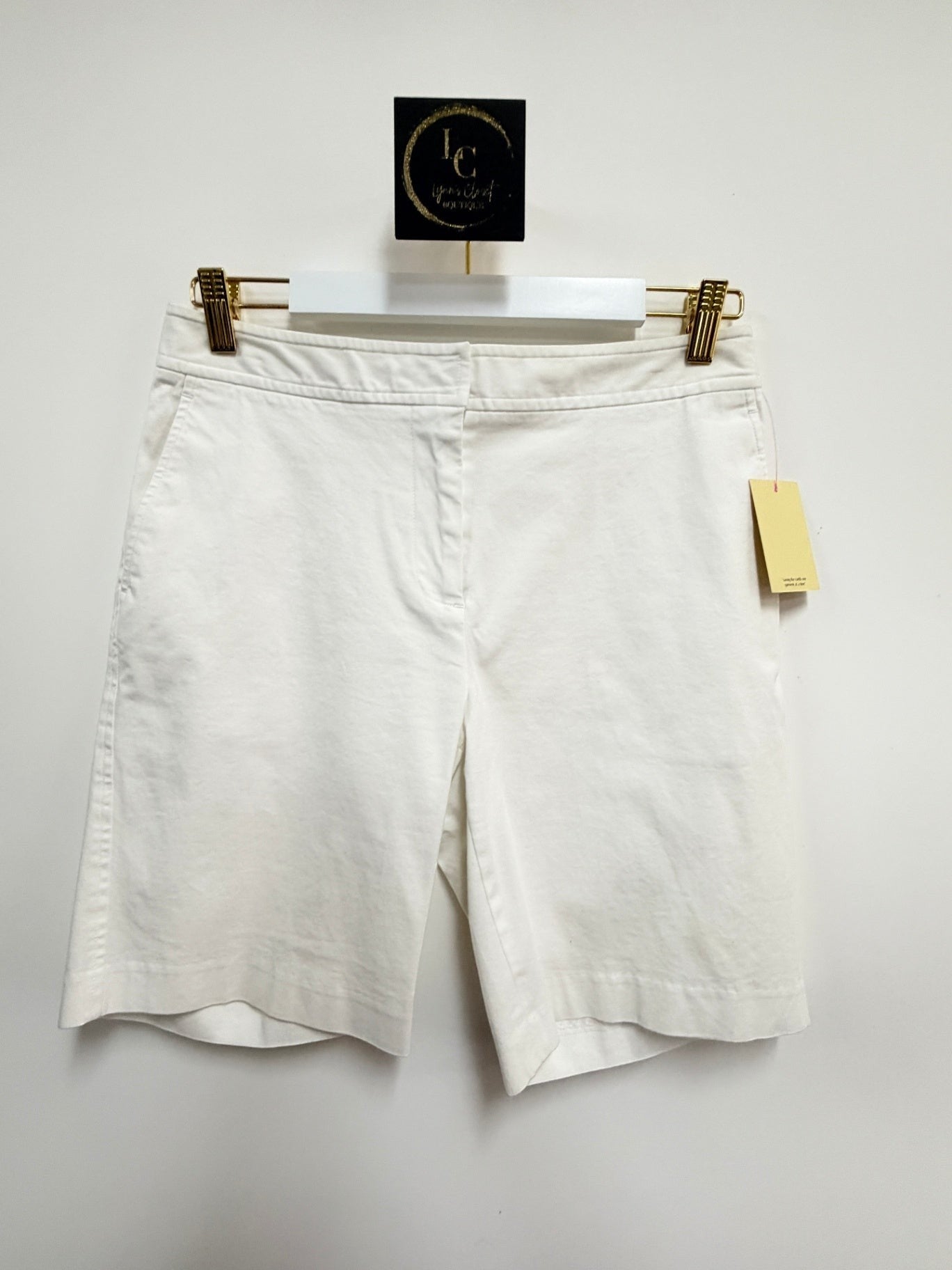 J McLaughlin White Shorts Size 6
