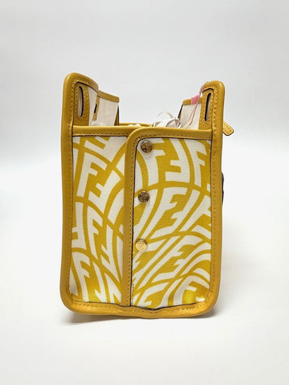 Fendi Peekaboo Bag Cover / Defender FF Vertigo