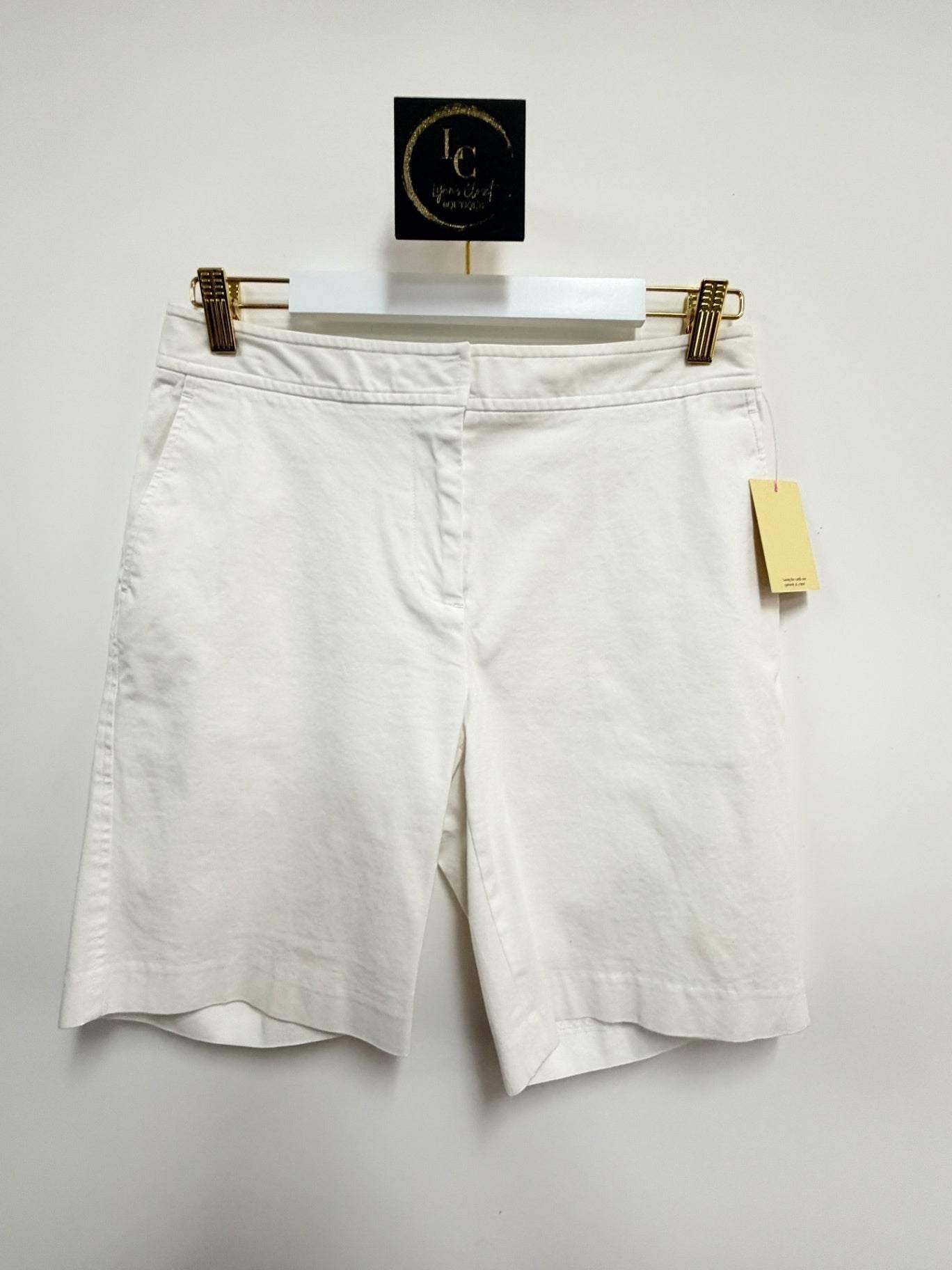 J McLaughlin White Shorts Size 6