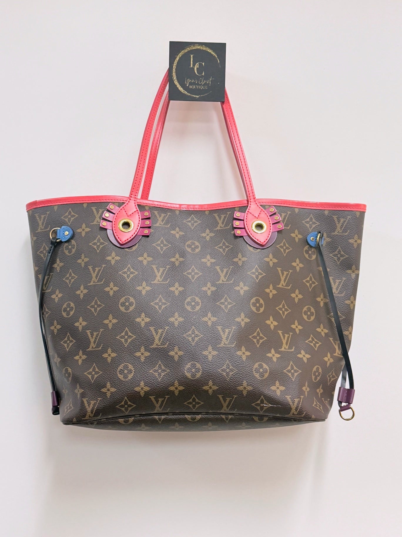 Louis Vuitton Limited Edition 2015 Monogram Totem Neverfull MM Tote Bag