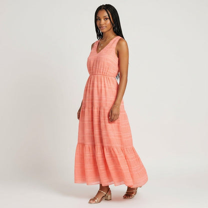 Gal Meets Glam Tiered Maxi Dress Size 4