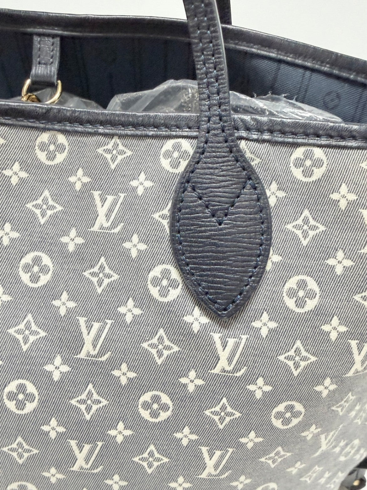LOUIS VUITTON Neverfull MM Monogram Idylle Canvas Navy Shoulder Tote Bag M40514