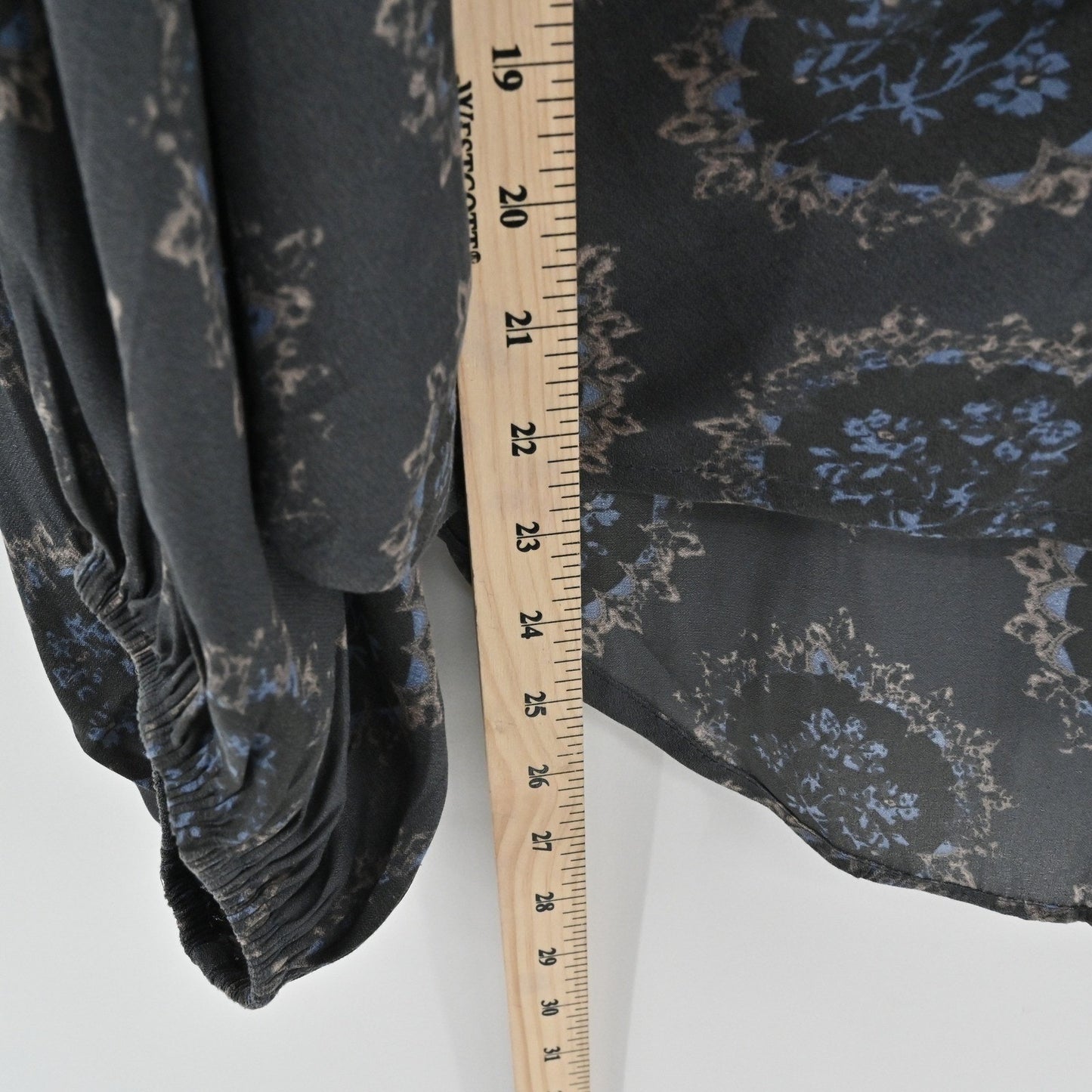 FREE PEOPLE Womens Cowling Around Top Size S Midnight Romantic Bohemian Hippie