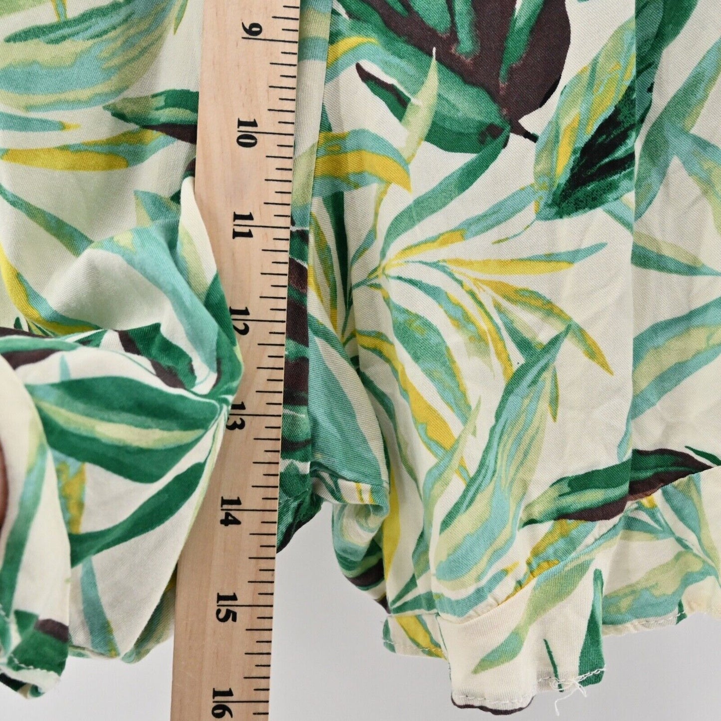TORRID Romper Womens Size L Tropical Print Spaghetti Strap V Neck Ruffle Challis