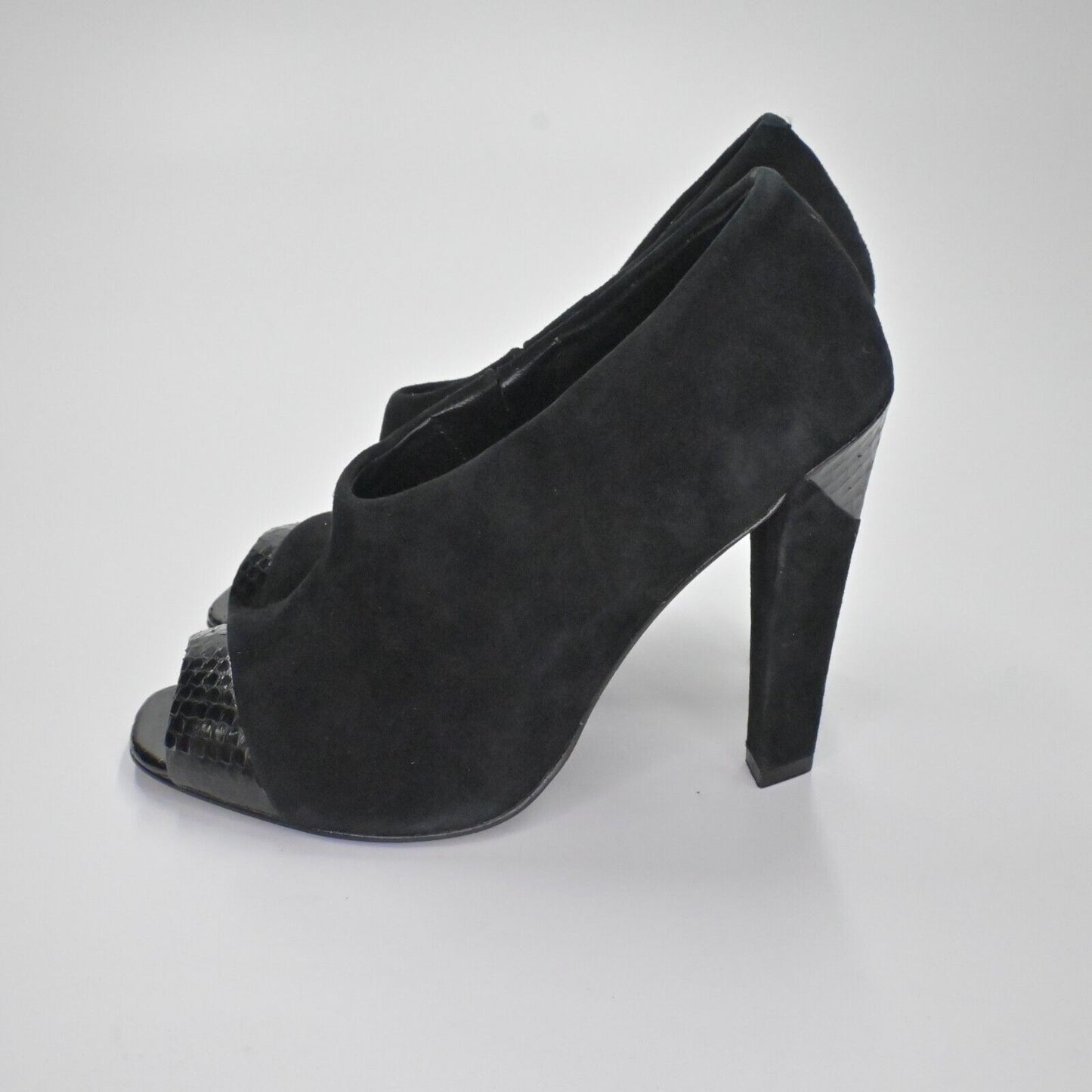 Vtg CHARLES JOURDAN Heels Womens Size 8 Black Suede Snakeskin Embossed Peep Toe