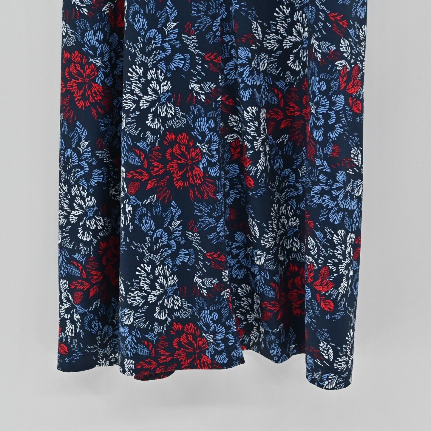 COLUMBIA Dress Womens Sz M PFG Freezer Sleeveless Collegiate Navy Deep Sea Dash