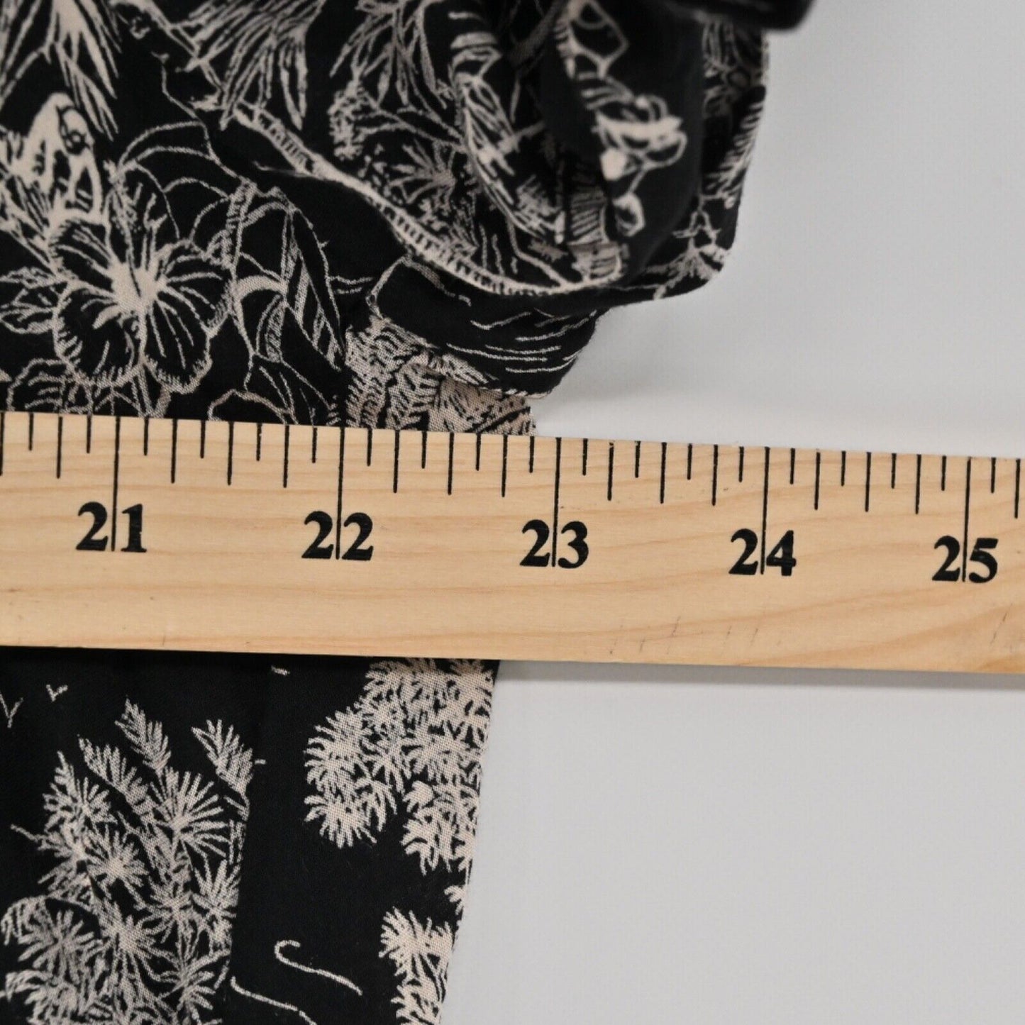 TOPSHOP Top Womens Size 10 Black White Tropical Savanna Print Tie Up Button Up