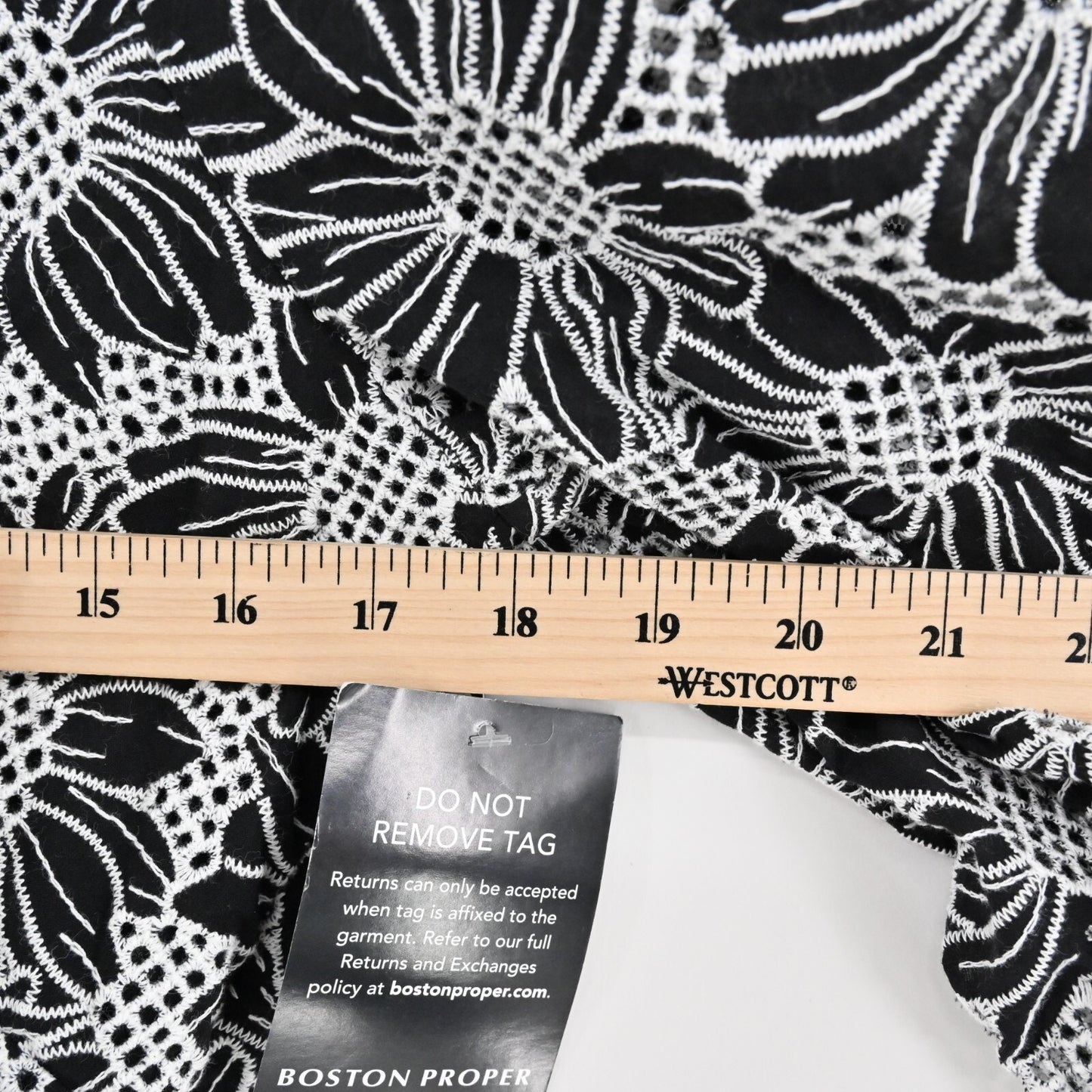 BOSTON PROPER Embroidered Dress Sz 6 Black White Floral Puff Sleeve Flounce Hem