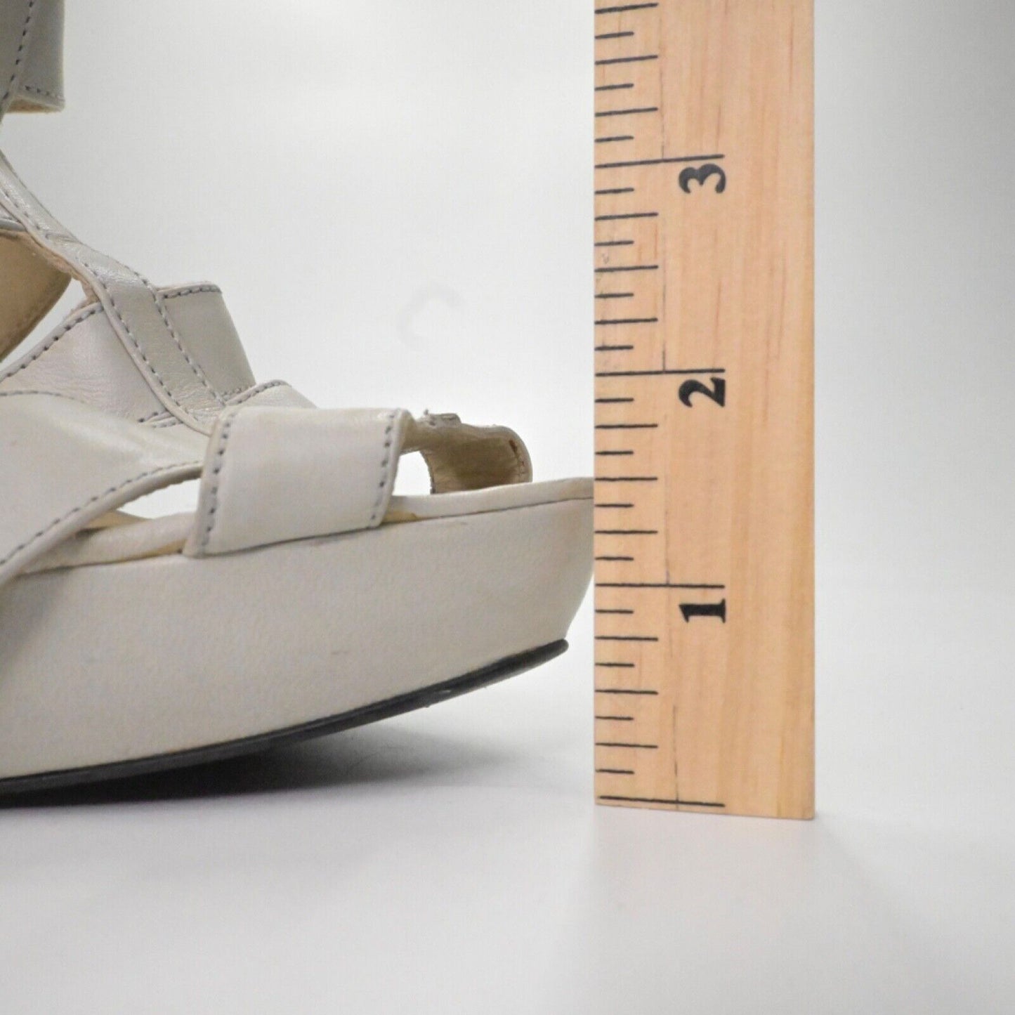 Vtg INNUE Heels Womens Size 38 Gray Leather Strappy Buckle Stiletto Back Zip 00s