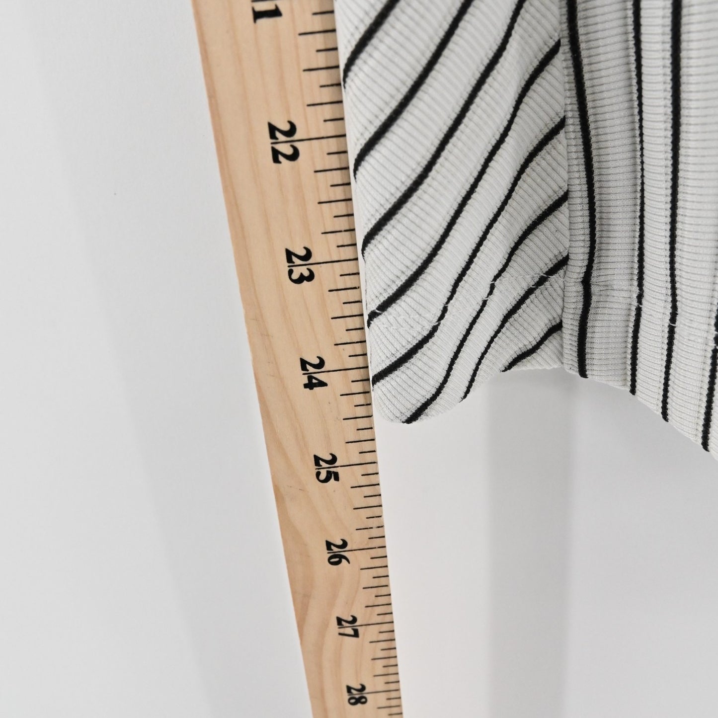 DEREK LAM 10C Womens Madison Ave Tank Top Size S ATHLETA White Black Stripe Gym
