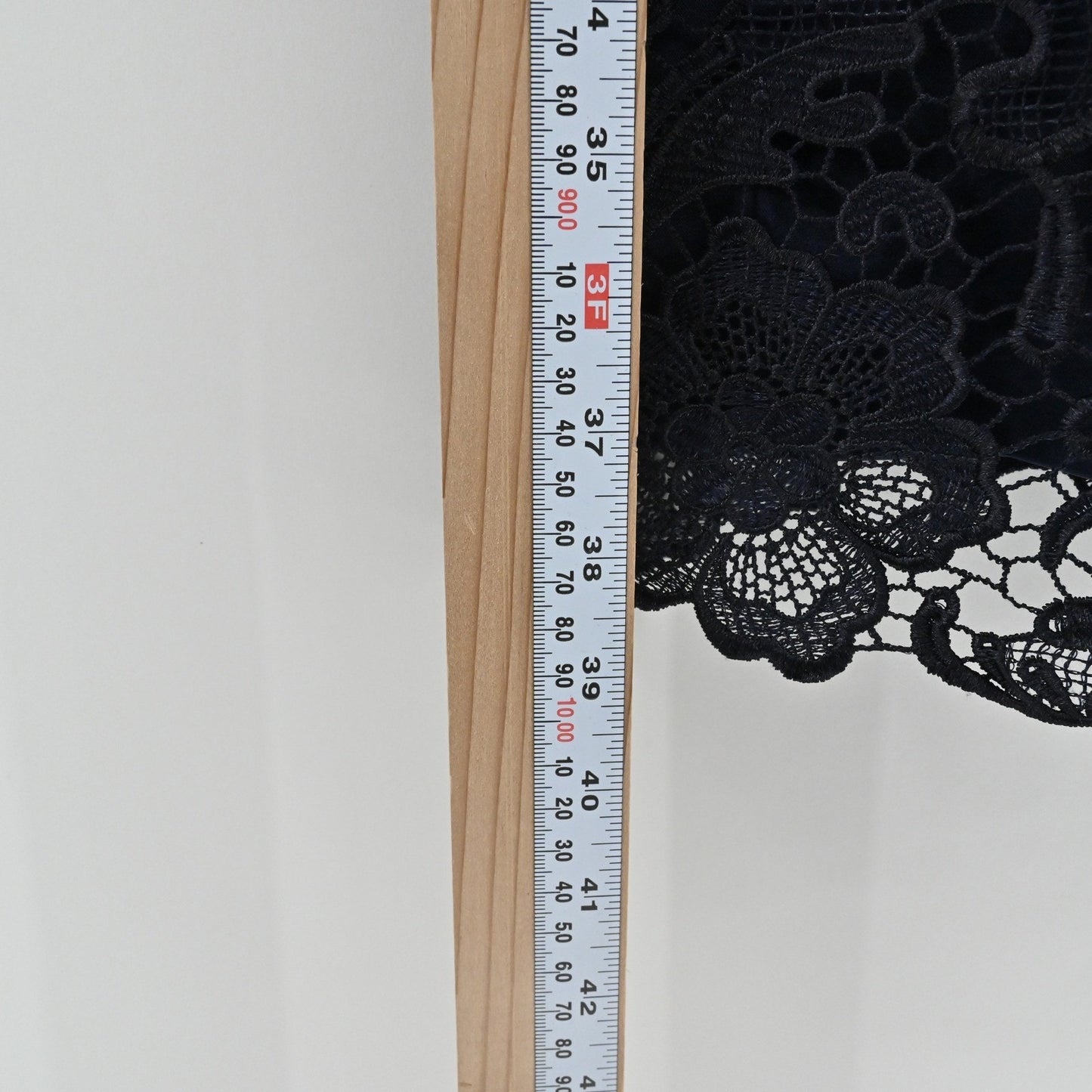 ADRIANNA PAPELL Dress Size 8 Black Blue Illusion Floral Lace Sleeveless Sheath