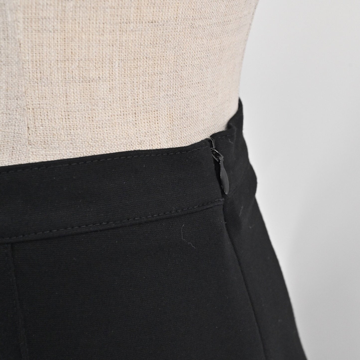 LES COPAINS Pleated Skirt Size 46 Black Knee Length A Line Jersey Stretch Retro