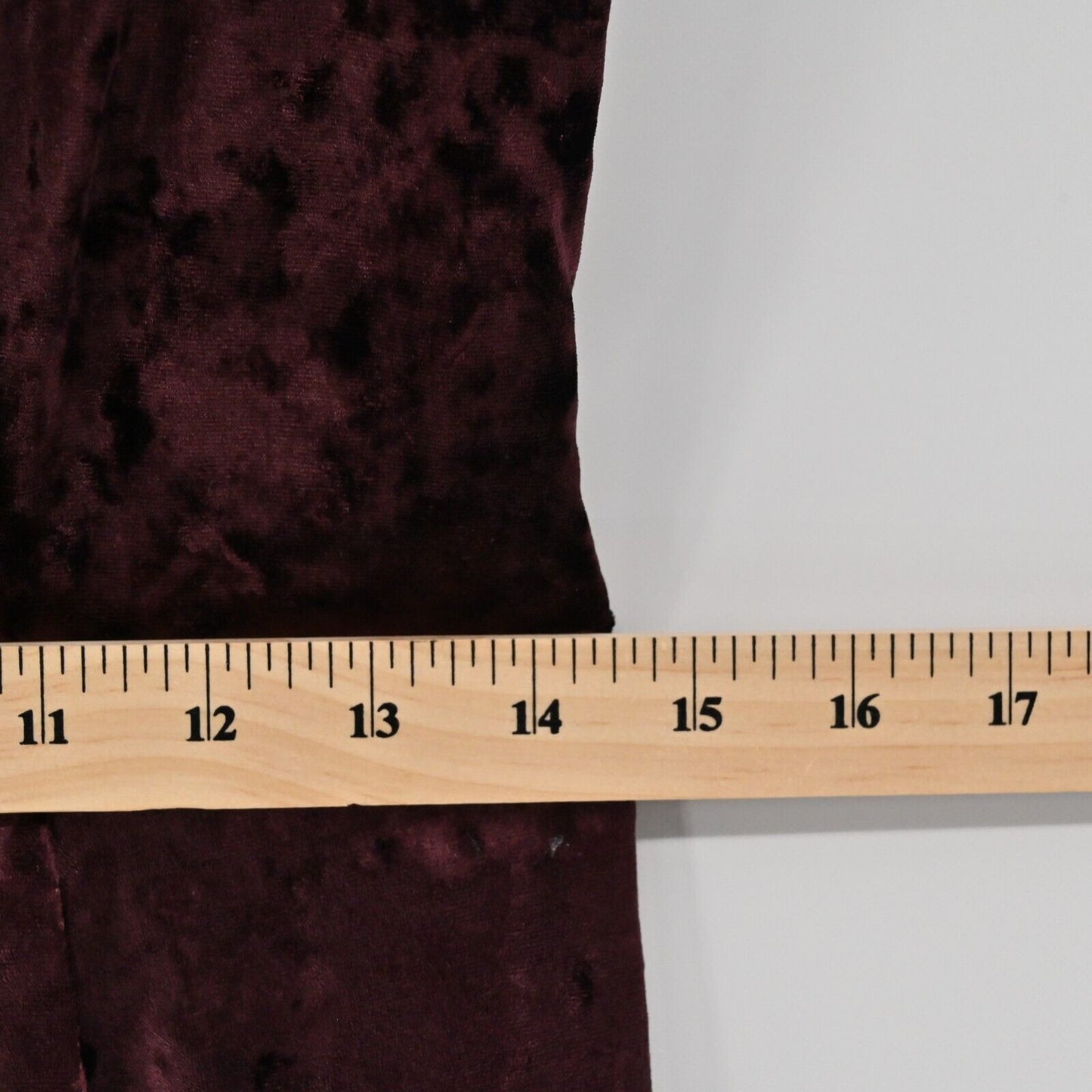 MAGGY LONDON Dress Womens Size 6 Burgundy Sheath Crushed Velvet Cut Out Shoulder