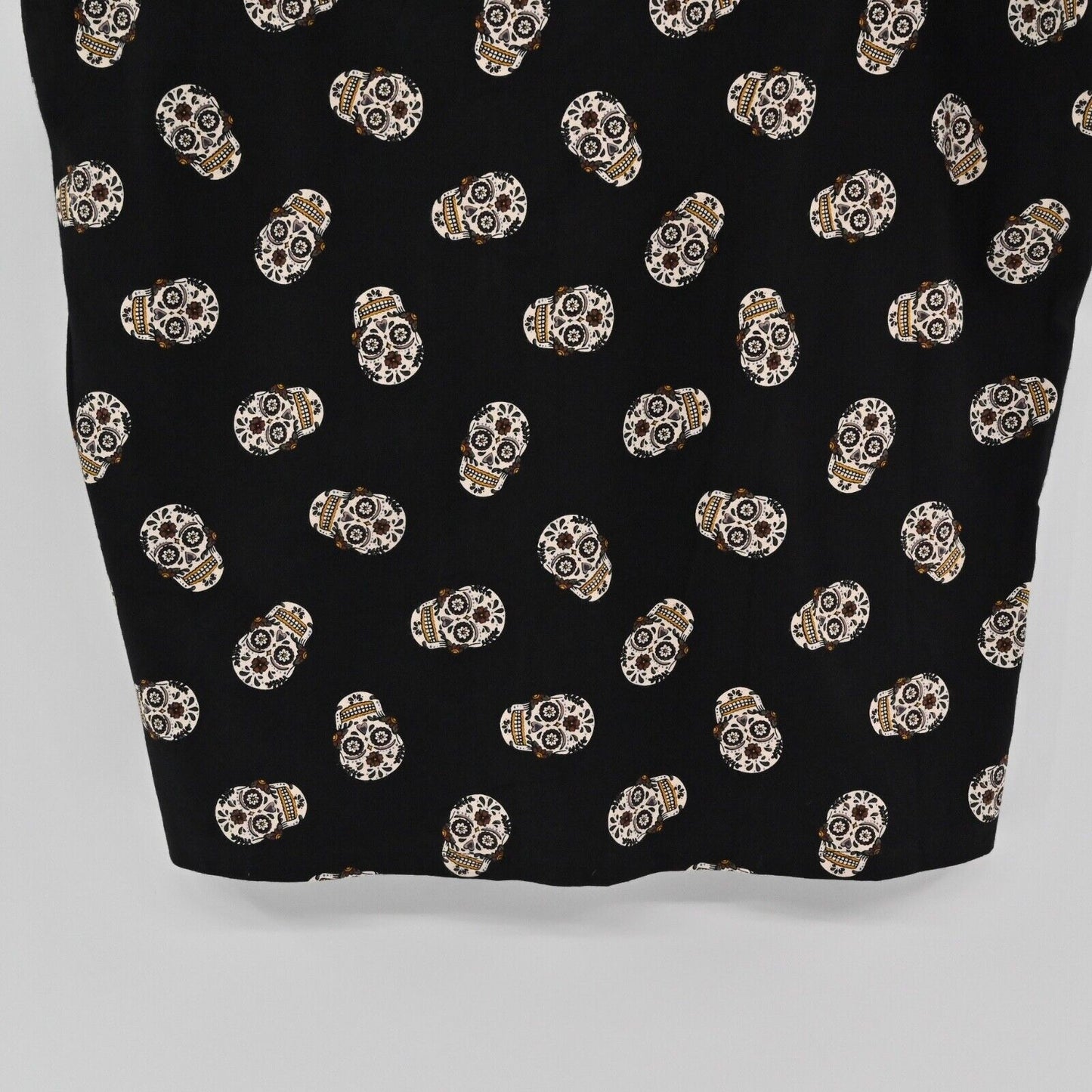 TORRID Skirt Womens Sz 4X Black Sugar Skull Print Jersey Knit Cotton Blend Mini