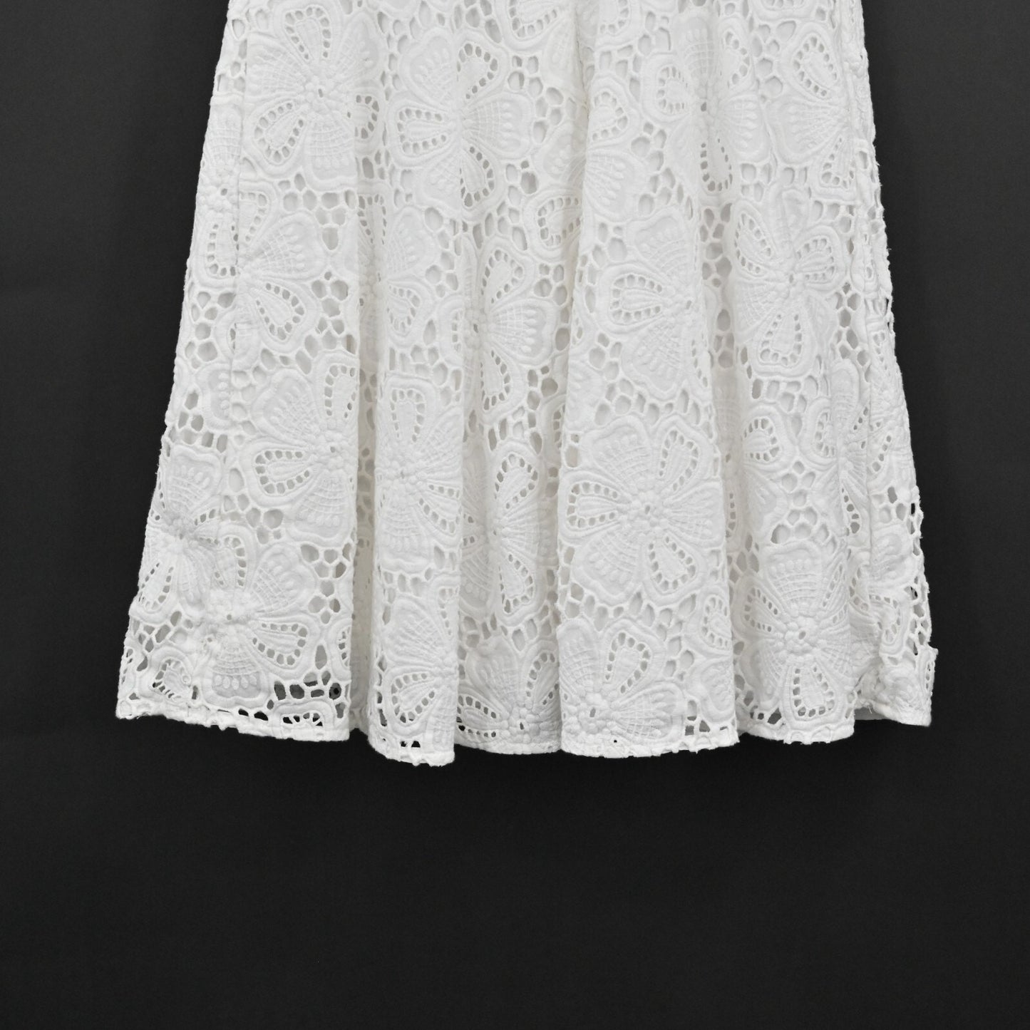 LILLY PULITZER Marla Dress Size 2 Resort White Floral Lace Sleeveless Fit Flare