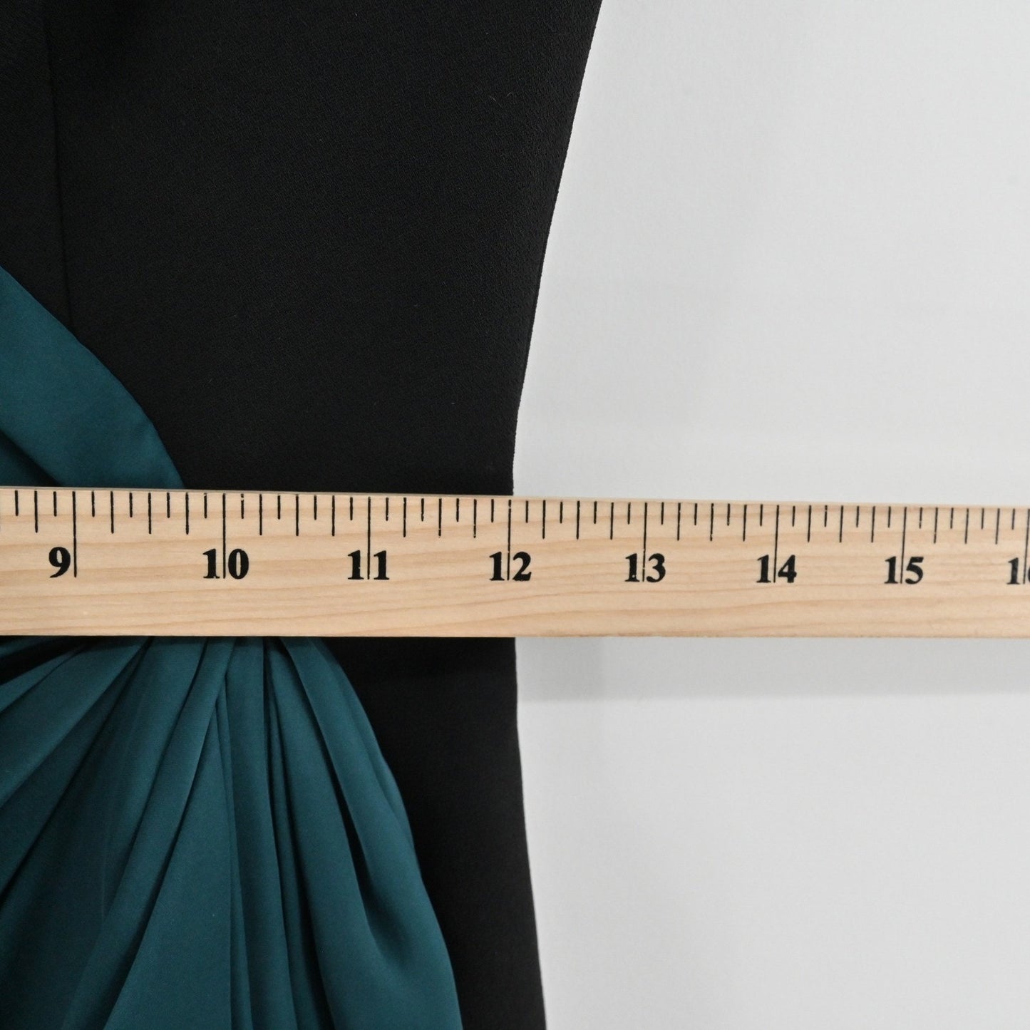 JILL STUART Two Tone Side Wrap Mini Dress Size 0 Black Green Cocktail Party Luxe