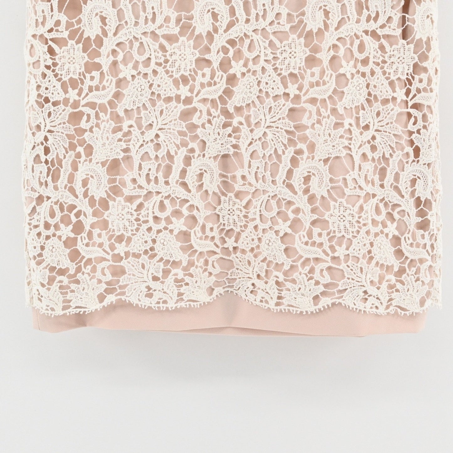 FRENCH CONNECTION Crochet Pencil Skirt Sz 4 Blush Pink Lace Overlay Office Siren